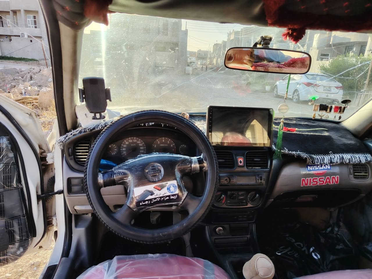 سني 2001 محدثه 11 كير عادي بلادي مصبوغه عام رقم صدامي سنويه عضم عاج كير محرك تبريد شرط تدفئه نار مكانها تكريت صاحبها ابن عمي طالب عليها 44

***********
