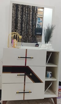 غرفه تركي للبيع  جديده الغرفه مصارلي اربع شهور من اخذته ممفتوحه ولا مش...