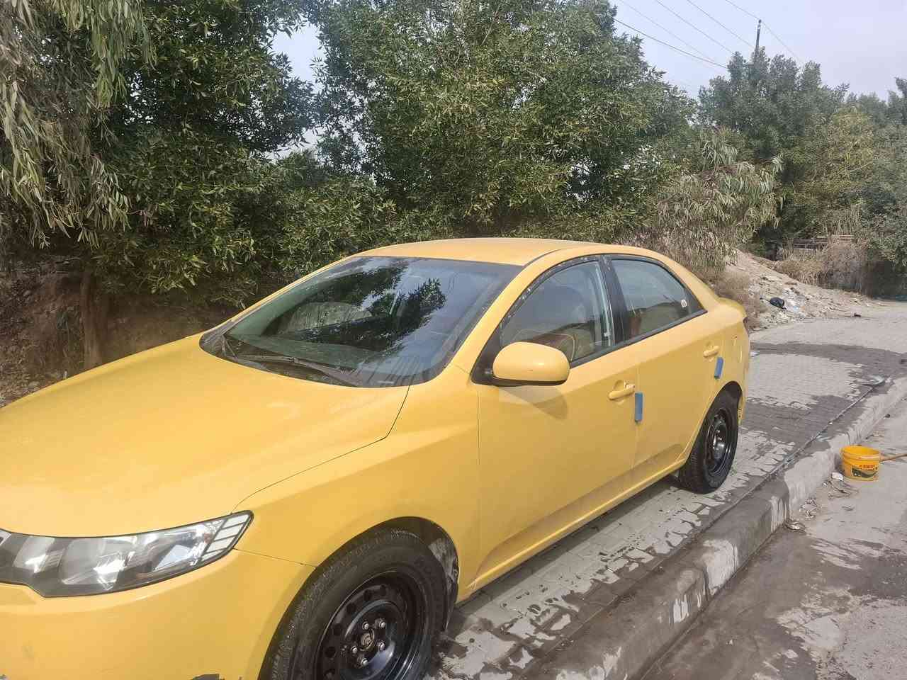 السلام عليكم سيراتو موديل ١٢ خليجي كير مكينه تبريد كهربائيات كفاله مكفوله من الضربه والتبديل بيها طخات بسيطه باسمي مصفره رقم انكليزي بغداد مكاني بغداد جسر ديالئ للبيع او مراوس بخصوصي سعر ٩٠ وبيه مجال رقمي ***********
