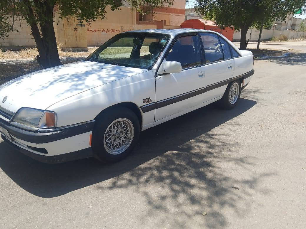 اوبل اوميكا موديل 1993 كير اوتماتيك سنويه لحد 2031 بسمي ما بيها ضربه ولا خياس كلها على البلاد كهربائيات كلها شغاله سقف سلايت تخم تاير جديد محرك لاصرف ولا بخار كير اوتوماتيك شرط بدون اي عيب جاهزه اطلع بيها وين يعجبك سعرها 38 ورقه يرهم مراوس مكان السياره كركوك رقم سليمانيه دولي *********** بطاقة بانزين بيها حجم 20 كركوك, العراق
