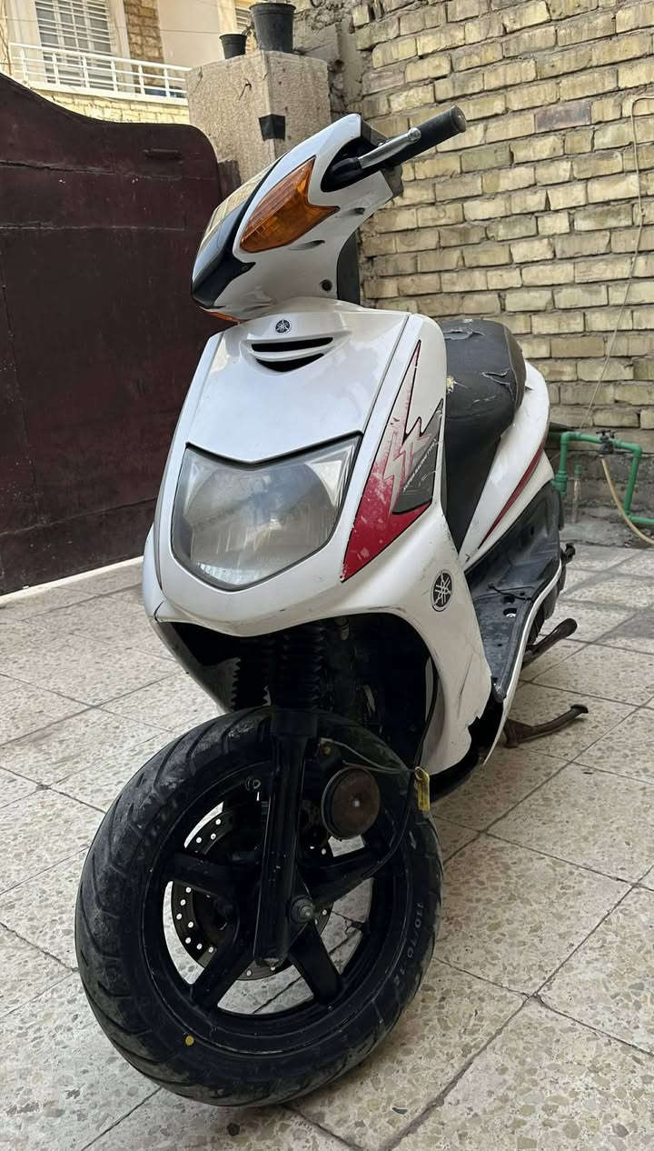 السلام عليكم سكنس نثيه للبيع بلاديه ستانين ستان كهربائي شغال والعدادات السرعه والبانزين واكفات ونقص جاملغ امامي ونقص سبايدر بس دراجه كلها مكفوله السعر 600 وبيها مجال بسيط متوفر عل رقم ***********
