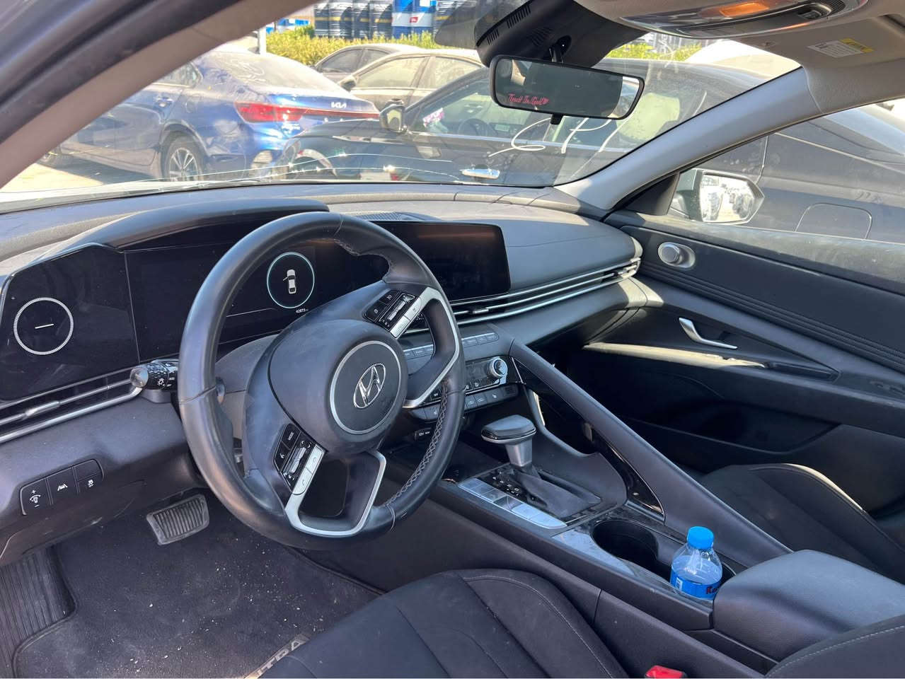 سلام عليكم 
بيع على شكل تقسيط
مقدمة 95 ورقة
السعر الكلي خاص
الباقي على شكل اقساط شهري 400$بالشهر
هونداي النترا 2023 كلين تايتل بدون سبغ
كاتي اربيل 
ماشية 40 الف ميل 
فول ما عدا الفتحة شاشة ديجيتال رادار / تحكمات / تحديد سرعة / رادار خلفي / شغال عن بعد / بصمة / نظام ايكو / شاشة ايباد / كاميرة خلفي / و مواصفات اخرى  
مكان السيارة أربيل 
***********
*********** أربيل, العراق
