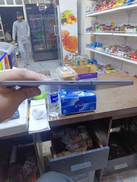 السلام عليكم ايباد للبيع 11 جيل 3 الشاحن مالته تايبسي حجم الايباد كلش جبير الذاكره 64 المعالج كلش قوي اي لعبه يشغل 120 فريم البطاريه 93 السعر 500 وبي مجال قليل العنوان بغداد الشعله الرقم ***********
