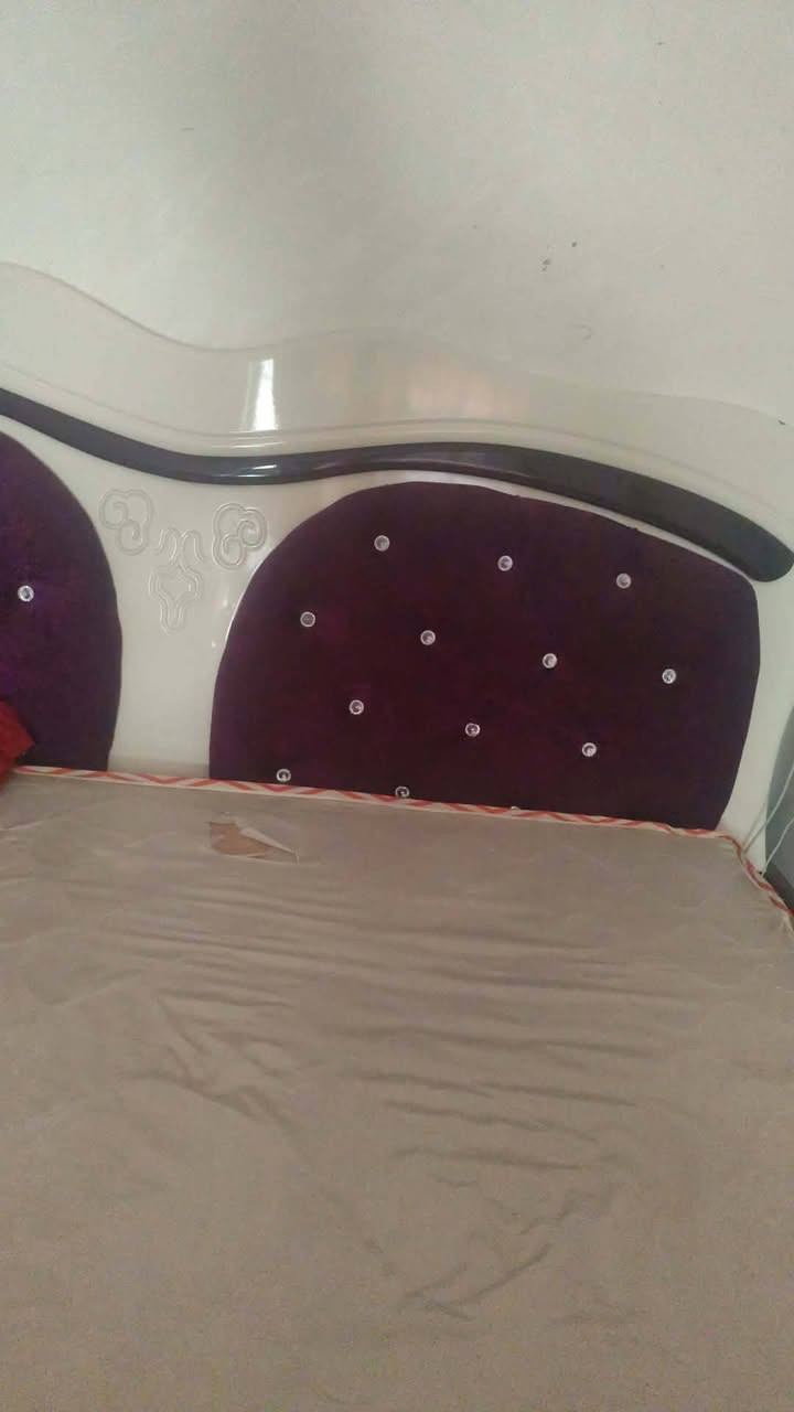 غرفه نضيفه للبيع سعر150 وبيه مجال


**إذا كنت صاحب هذا الإعلان وتريد حذفه لأي سبب، رجاءا أرسل رسالة إلى الدعم الفني**