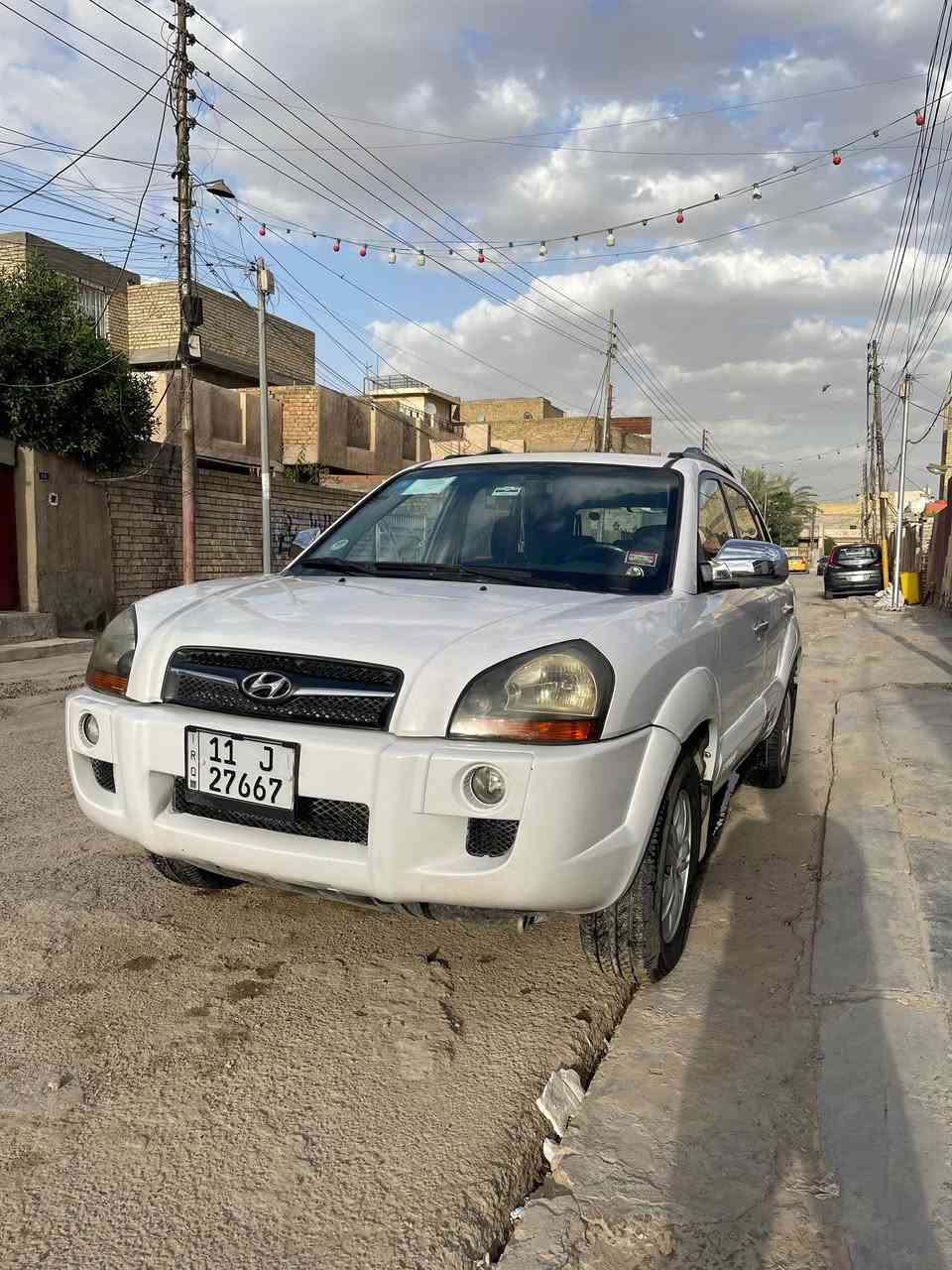 سيارة توسان ٢٠٠٩ محرك ٦ سلندر ٢٧٠٠ وارد خليجي رقم بغداد الجديد  السيارة حلوه وجاهزة تخم تاير بيها صبغ موضح بالسونار تبريدهاحلو رايدها ٩٢ وبيها مجال بسيط حك الجية العنوان بغداد العبيدي
رقم:***********
