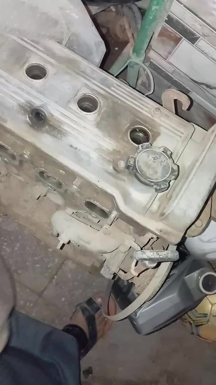 مكينه كورلا نضيف شرط لاتنقيص ولاتبخير ولاصوت السعر 200مكاني ناصريه المركز ***********
