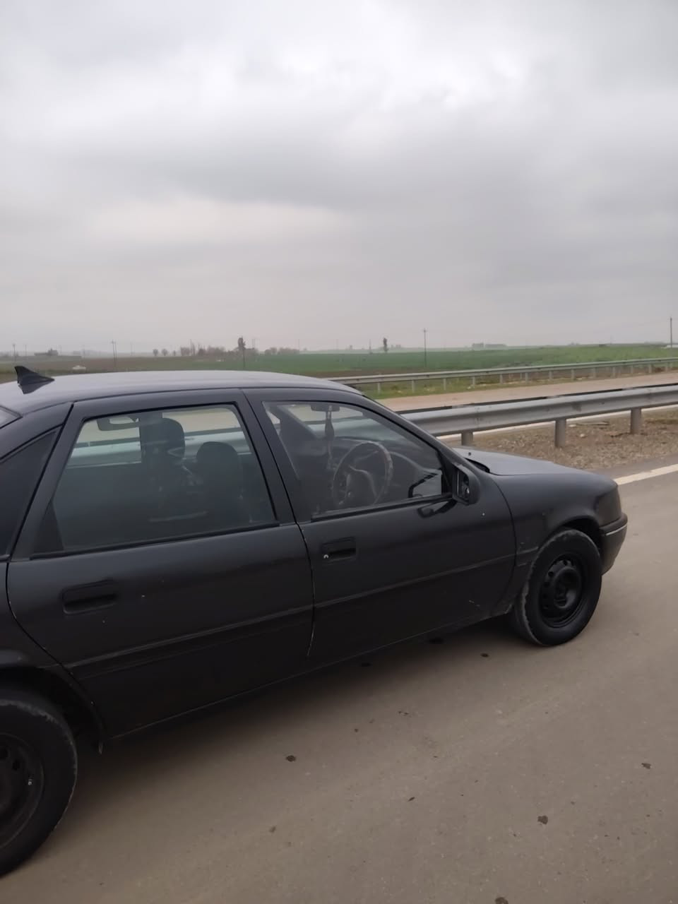 فكتره 18صندوك محرك تنقيص
كير شرط الون اسود نفطي نضيفه احلامن الصوره كشنات جلد اسود تدفيه فوال شرط الوكاله وتحويل رقم نينوئ دولي 12 هزه جديده السعر 38و وبي مجال  ***********
