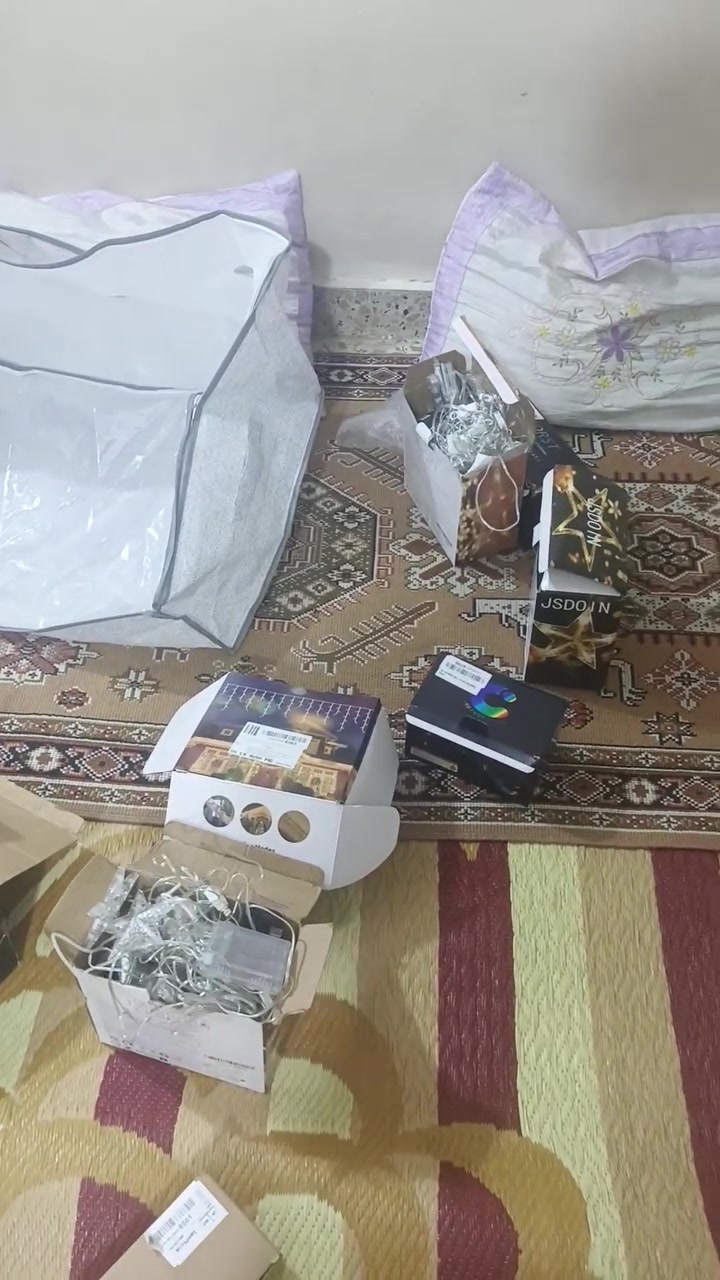 نشرات مال بالة غير مستخدم بضاعة راجع بريطاني أصلية طول عشرين متر وفوق كلش حلوات سعر القطعة ب 10 توصيل خمسة لجميع المحافظات والياخذ ثلاث توصيل مجاني للحجز تعليق أو مراسلة الصفحة


**إذا كنت صاحب هذا الإعلان وتريد حذفه لأي سبب، رجاءا أرسل رسالة إلى الدعم الفني**