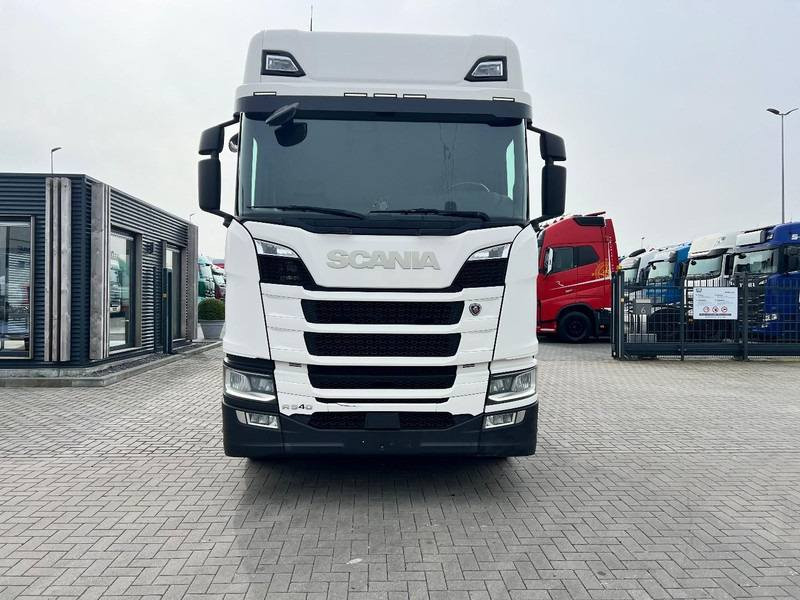 Scania R540
سنة الصنع 2021
كيلومتر 619.000 كم
ناقل حركة أوتوماتيكي 
قوة المحرك 540 حصان 
نظام المحور 2×6
فول مواصفات 
سوبر عادي 
السعر 55 الف دولار 
السعر واصل شمال العراق


**إذا كنت صاحب هذا الإعلان وتريد حذفه لأي سبب، رجاءا أرسل رسالة إلى الدعم الفني**