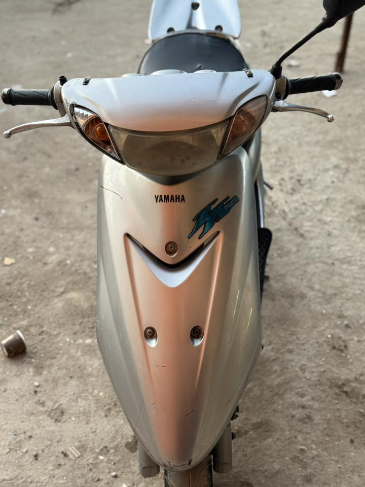 دراجة عصفورية رياضي 
دراجه كامله مكمله حاويه مانقصها ايشي 
برغي مامفتوح بيها مكينه نضيفه وحاويه ومصالها هواي من طالعه حاويه 

سعرها 600 

الشراي يراسلني واتساب مامتواجد فيس 

***********
