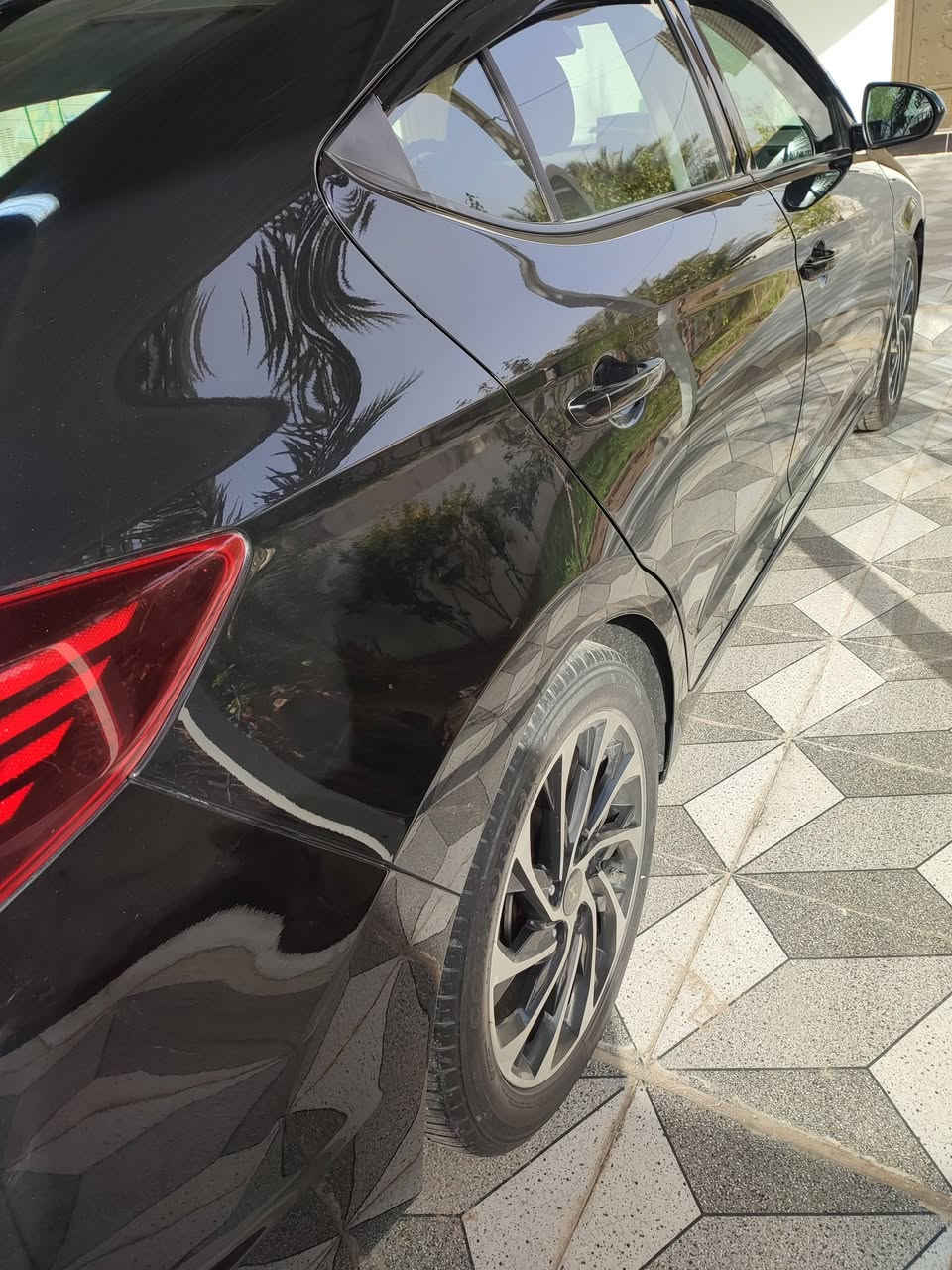 السلام عليكم 
للبيع النترا موديل 
2020
بدون 
المواصفات المعروفه 
لون اسود 
رقم شمالي بسمنه 
السياره بدون صبغ 
بدون إرباك 
بارد فقط جاملغ الأيسر 
كير AT 
والسونار ويه الصور 
تخم تاير 
حداديه جديده 
السياره ما ليه كل نقص 
السعر 132
مجال بسيط 
ت ***********
العنوان الوجه 
ا
