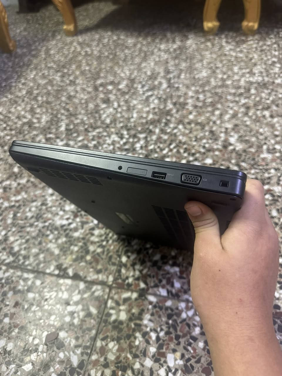 للبيع Dell Latitude 5590
• معالج Intel Core i5 الجيل السابع
• رام 8GB
• كارت شاشة NVIDIA 660
• SSD سعة 220GB
• مناسب للدراسة والشغل والاستخدام اليومي
• الجهاز بحالة جيدة ويشتغل بدون مشاكل
• هدية مجانية: ماوس + كيبورد

السعر: 200,000 دينار عراقي (بيه مجال للجاد)

للمراسلة والاستفسار:
***********
