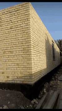 خلفه بناء على الدبل مكَطوعه باليوميه اتصل وبيك خير ودلل07800716496