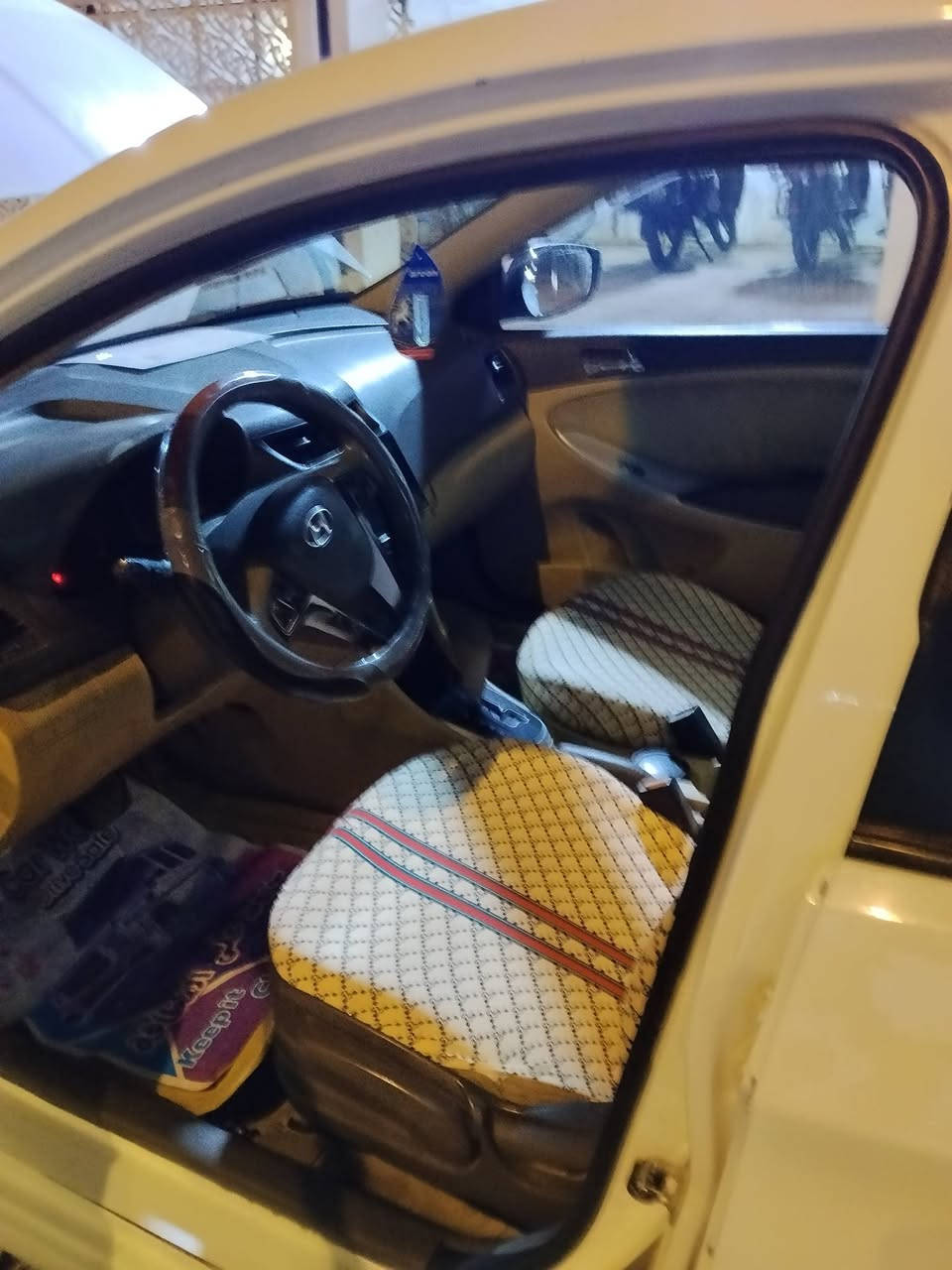 سلام وعلكم اكسنت للبيع موديل 2011 سعر 88ورقه سياره جاهزه تدفه تبريد محرك كير على شرط نجف حي نداء ***********
