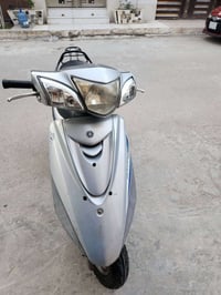 بريز ببغاء محرك برغي ممفتوح بيها صور موجوده وفديو موجود للدراجه  السعر...