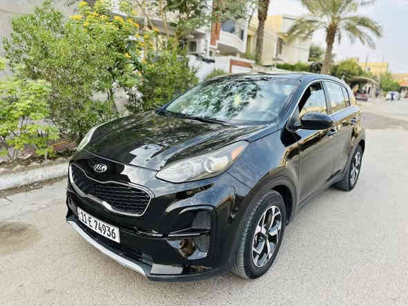 السلام عليكم للبيع 
كيا سبورتج 2020
رقم بغداد بسمي
مواصفات عاديه 
تحديد مسار
مانع تصادم 
شاشه كار بلي + كامره
دمام امامي خلفي
وضعيات قيادة 
مانع انحدار
محرك 2400 
الحادث قطعه وحده فقط جاملغ امامي 
مصبوغ محرك و كير ع وضع شركه ما مفتوحات السعر ١٥٠ وبيه مجال 
للاستفسار ***********
