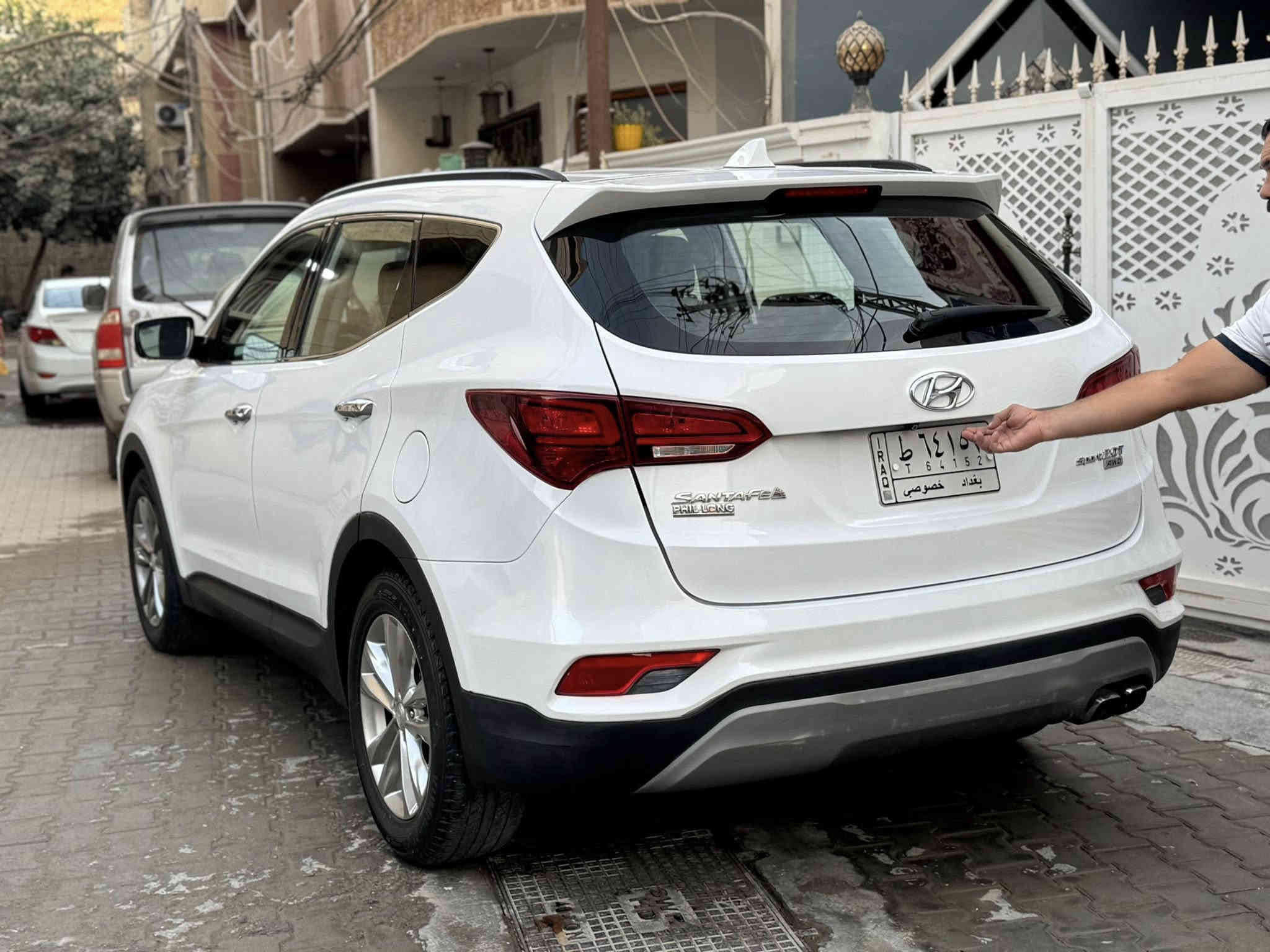 السلام عليكم...   جديده جدا سنتافيا 2018  امريكي حادث  سرقه بابتين فقط
-ماشيه ٧٠ الف حقيقي

بصمة تشغيل 

-بصمة ابواب

-رادار مانع اصطدام 

-ستيرن تدفئة

-ثلاث أنظمة للقيادة

محرك 2000 تيربو

-ظبط كشن وضع قيادة

-تحكم ستيرن جهتين فول 

-شاشة اعطال 

-اشارة ترحيب 

بردات بلاديه

جنطه كهرباء

شاشه وكامره 

داخل صاج

فول تحكمات ستيرن

اشاير مري

كشنات جلد وكهرباء

تدفئه كشنات

 لد امامي خلفي

-خمسة راكب 

- أوتوا هولد

-اشارة نقطة عمياء

السعر  155

وبيها مجال بسيط 
عنواني بغداد سبع ابكار
للأستفسار على الرقم التالي
***********
مكلف بالنشر
