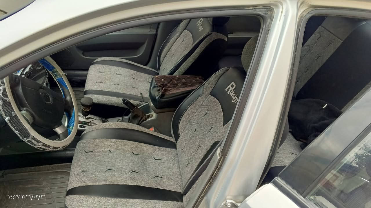 74  ورقة رقم نينوى انا الشرعي صبغ دوائر الخلف اثر خيسان فقط
بدون دعمه 
*********** 
كير توماتيك
تحكم استيرن وتحكم مري
تبريد شغال
شاشة مع كامرة
موديل 2007
