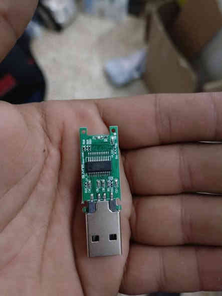 فلاش هيج يجي عندي كميه هواي السعر حسب الكميه الذاكرة ٤ كيكا استفسار ***********
