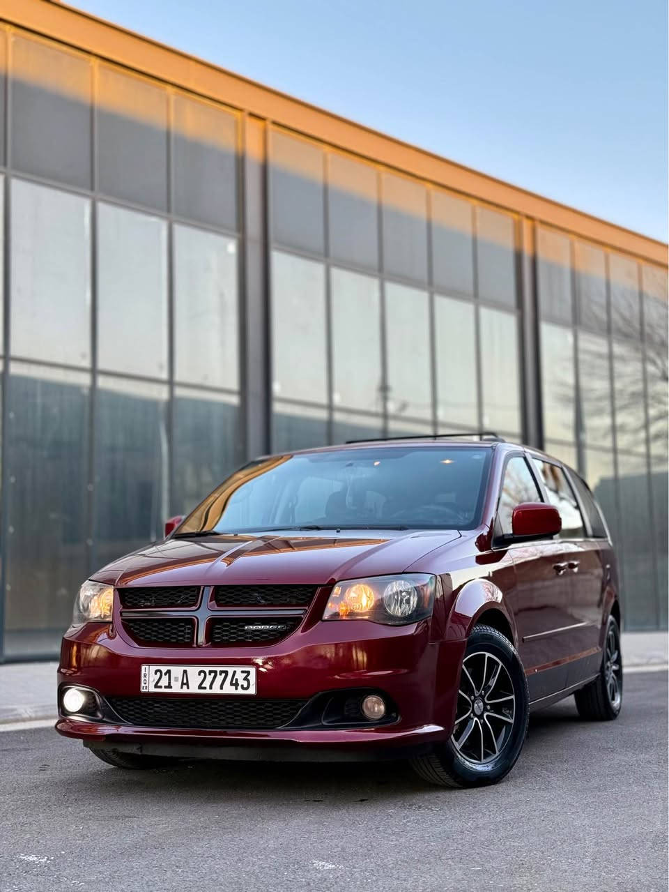 Dodge Caravan ✨
فول مواصفات بدون فتحە 
سیارە حلوە هم نضیفە 
مودیل { ٢٠١٧ } بسمي 
٦ سلندر + 
٧ راکب 
باب کهرباي 
کیر و مکینە ما مفتوح بشرط
مکان :- سلیمانی 
رقم :- { *********** } السليمانية, العراق
