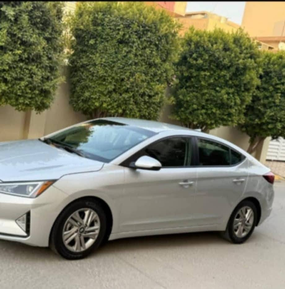 يا الله
***********
النترا 2020 ماشية 64
محرك 2000 دوش 
سيارة كلش نظيفة 
وجاااهزة من كلشي 
شاشة كامرا حساس رادارات
3 انظمه قيادة تحديد مسار
تحكمات ستيرن 
باقي المواصفات معروفه 
سعر155$ بيها مجال قليل
مكان سيارة بغداد
 شرط سبير ما نازل
سونار  بالمنشور وكل تفاصيل 👇🏼
