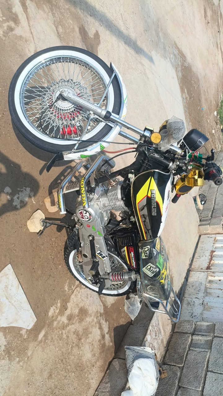 السلام عليكم دراجه تايكر مديل 2024كفاله عامه اشاير دبل اشاره سكن لايت عالي ناصي كامله مابيها نقص لو تكول برغي السعر 600وبيها مجال حك الجيه رقم الهاتف ***********مكلف بل نشر بعقوبه تقاطع الساده
