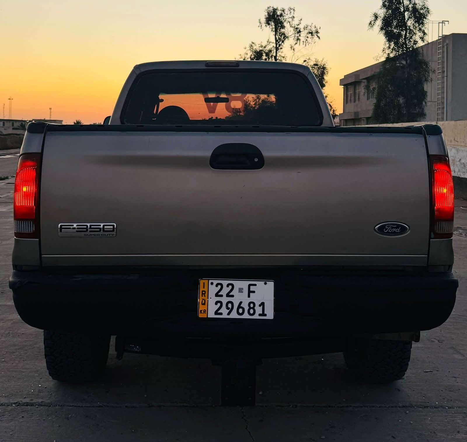 (( فورد 2007  اربيل سوبر ديوتي F-350 باور ستروك ، محرك V8 توربو گاز ، گير اوتماتيك ، فور ويل ، رقم اربيل تحويل أو وكالة ، جاهزة و بلادية مكفولة و نظيفة جداً داخل و خارج ))🌹
:
#_السعر / 92 ورقة💰
:
#_للإستفسار / *********** ☎️
------------------------------
مكان السياره بغداد الغزالية
