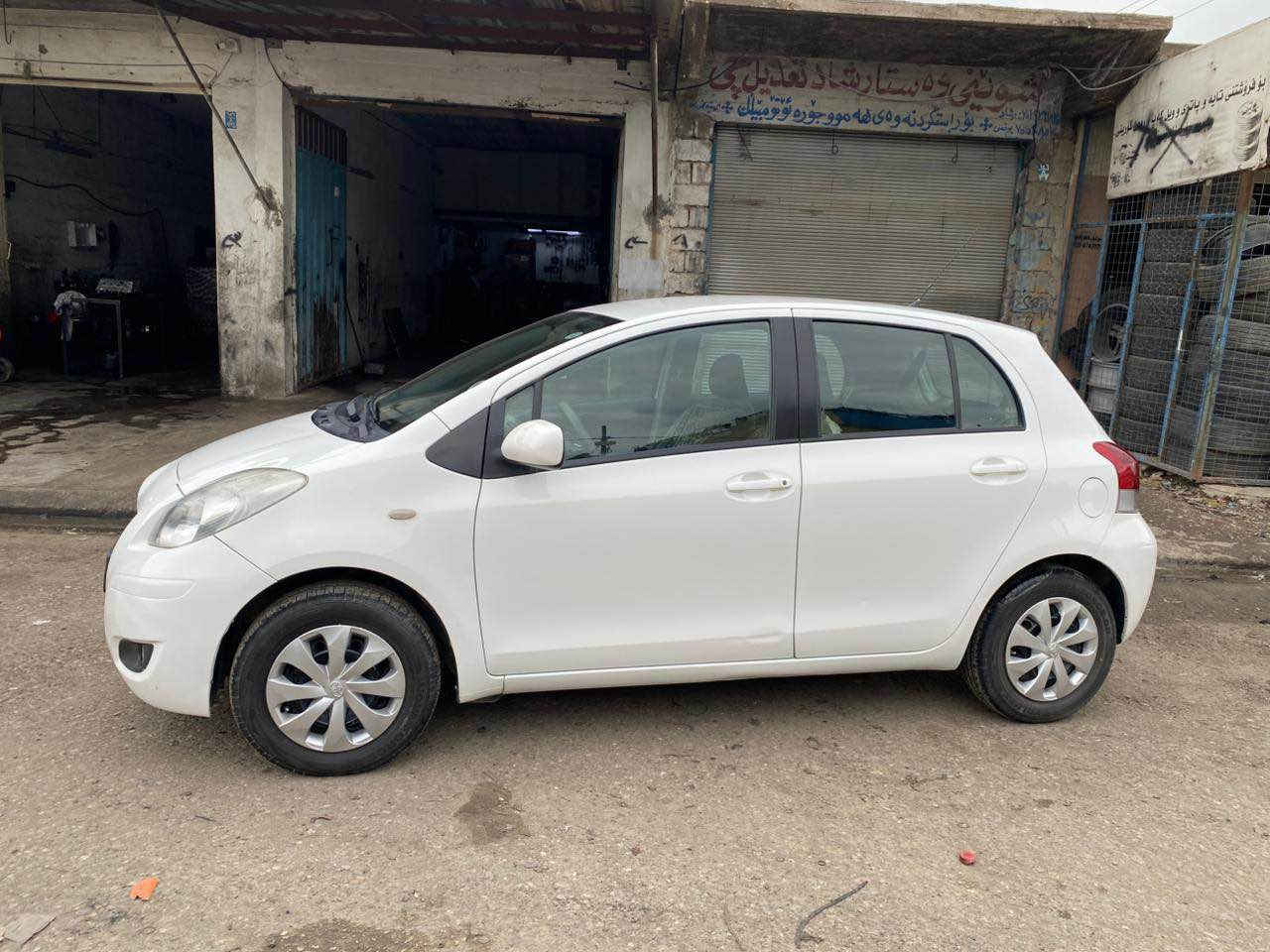 يارس 2009مكينةكةوةرة
سةيارةكة جايزة رةقةموو سةنةوى هةزة هةمووى نوية 
كيرومةكينةو تةبريدو تةقةو رةقةى هةووى بةشةرت
سةيارةكة بئ بوياخة تةنها بستةك تةعديلى هةية
سعرى 88ورقةو كةميك مجال
عنوان اربيل
☎️***********
☎️*********** أربيل, العراق
