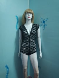 لانجري منوع • مقاس 95 • مراسلة خاص