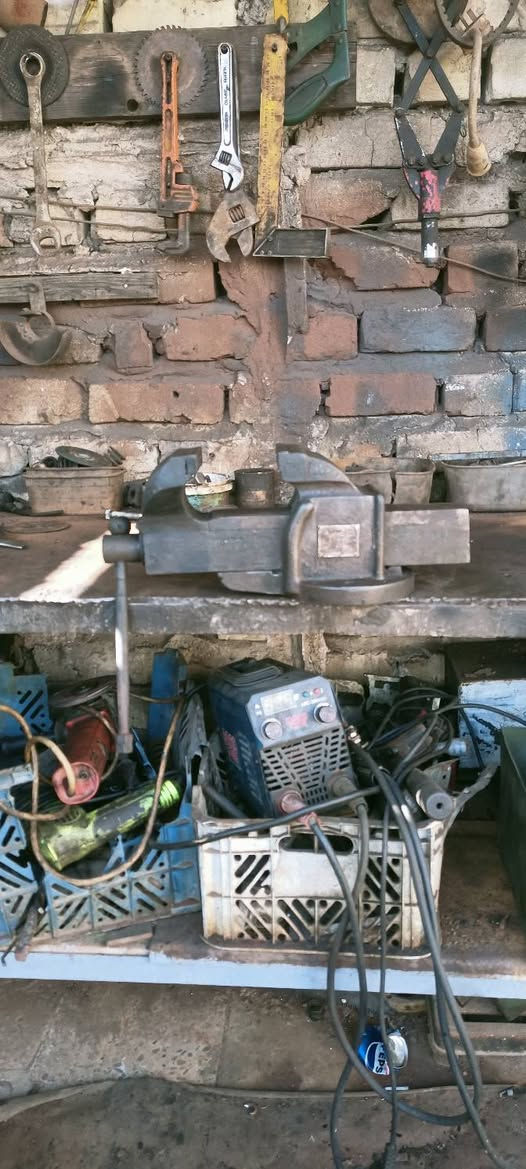 تفتح 16سانتيم
عرض فج 10سانتيم 
 *********** بي واتساب
