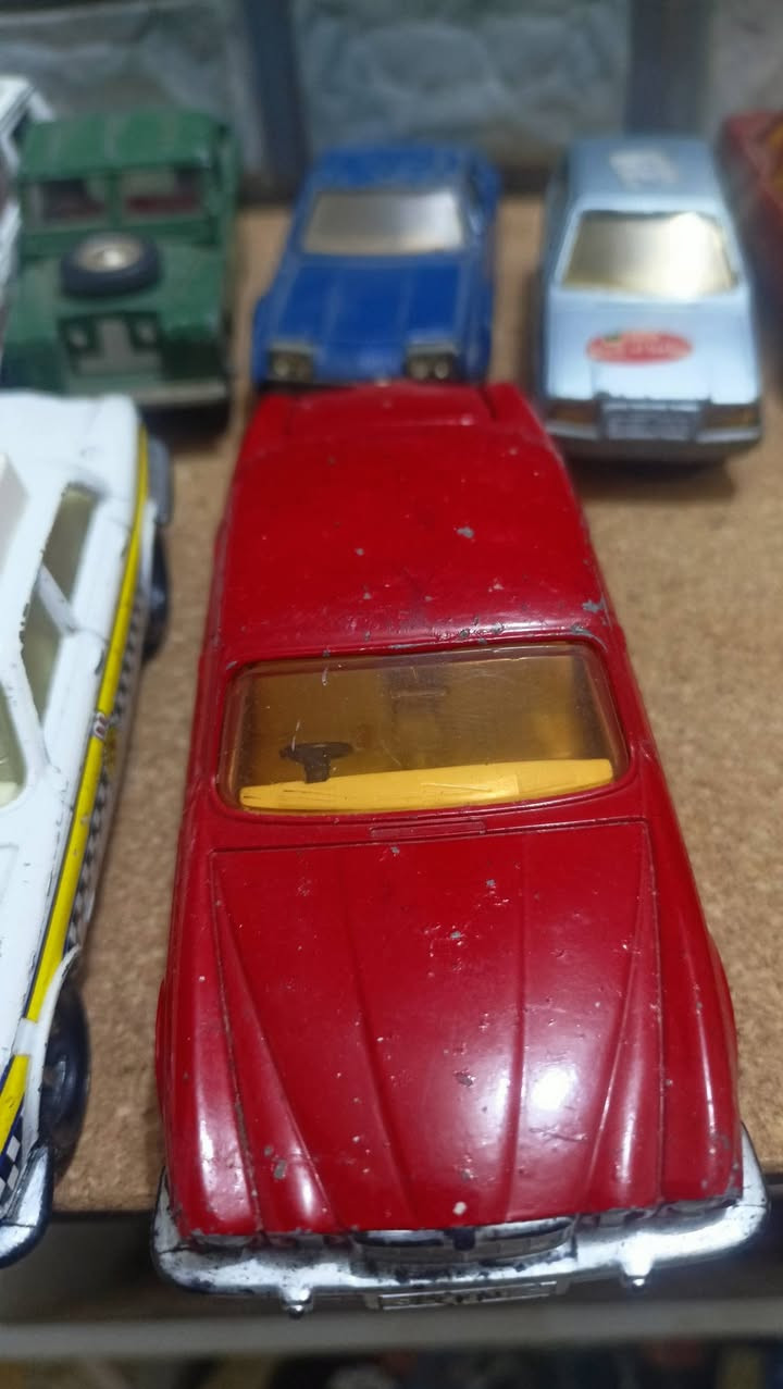 صباح الخير متوفر للبيع جاكوار شركة ماجبوكس السعر 15000 للقطعة يوجد توصيل لجميع  المحافظات


**إذا كنت صاحب هذا الإعلان وتريد حذفه لأي سبب، رجاءا أرسل رسالة إلى الدعم الفني**