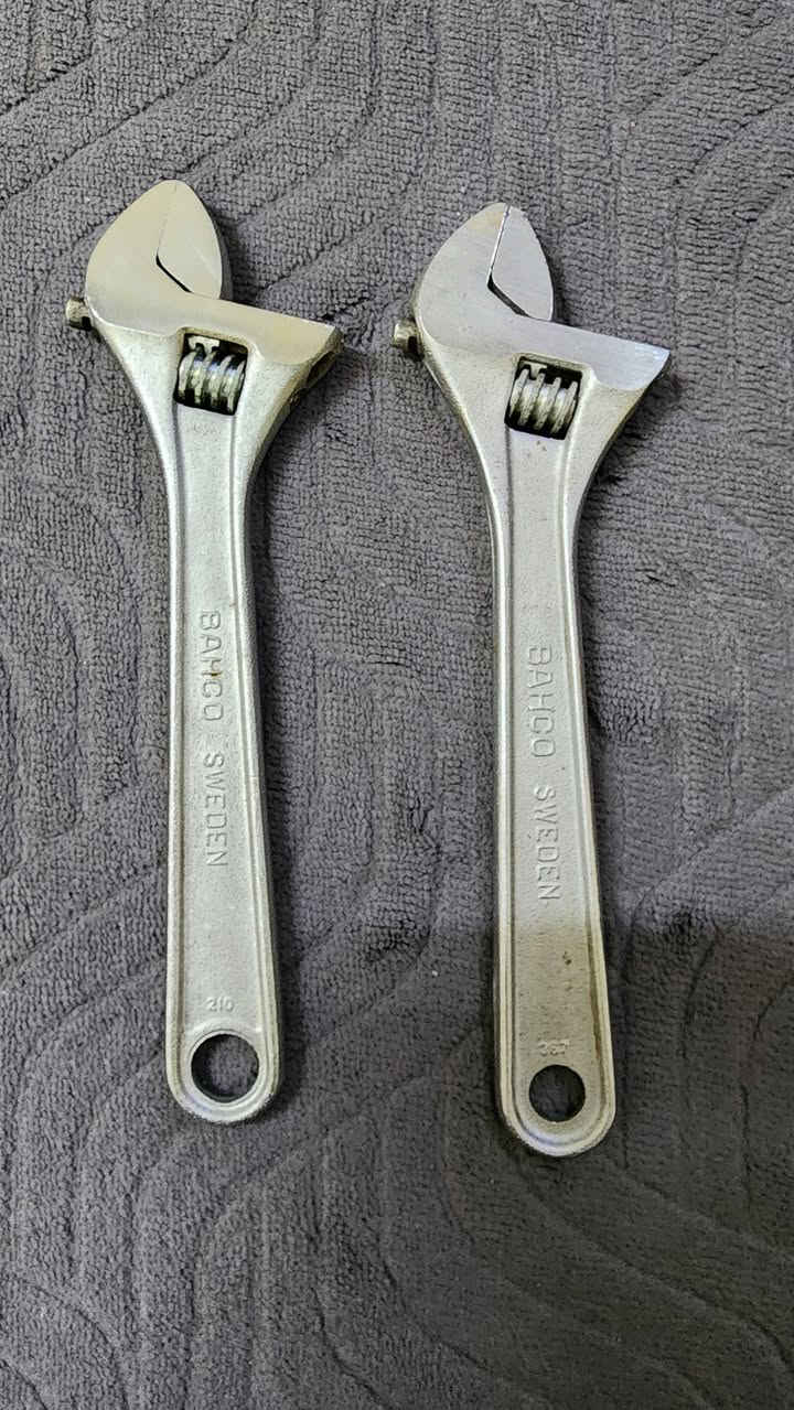 السلام عليكم
للبيع
كنادك سويدي اصلي شركة باكو
جدد
السعر ٣٥ الف اثنينهن


**إذا كنت صاحب هذا الإعلان وتريد حذفه لأي سبب، رجاءا أرسل رسالة إلى الدعم الفني**