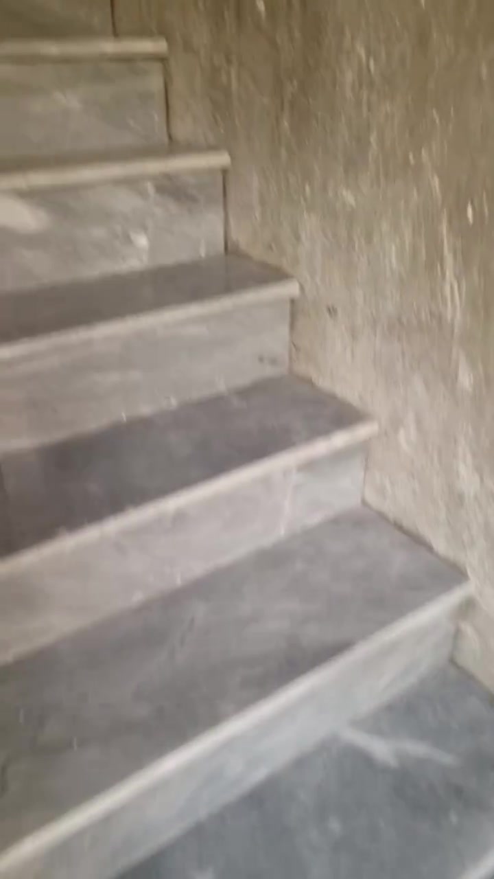 خلفه سيراميك وكاشي ومرمروبيات شغل درجه اولى للتواصل ***********
