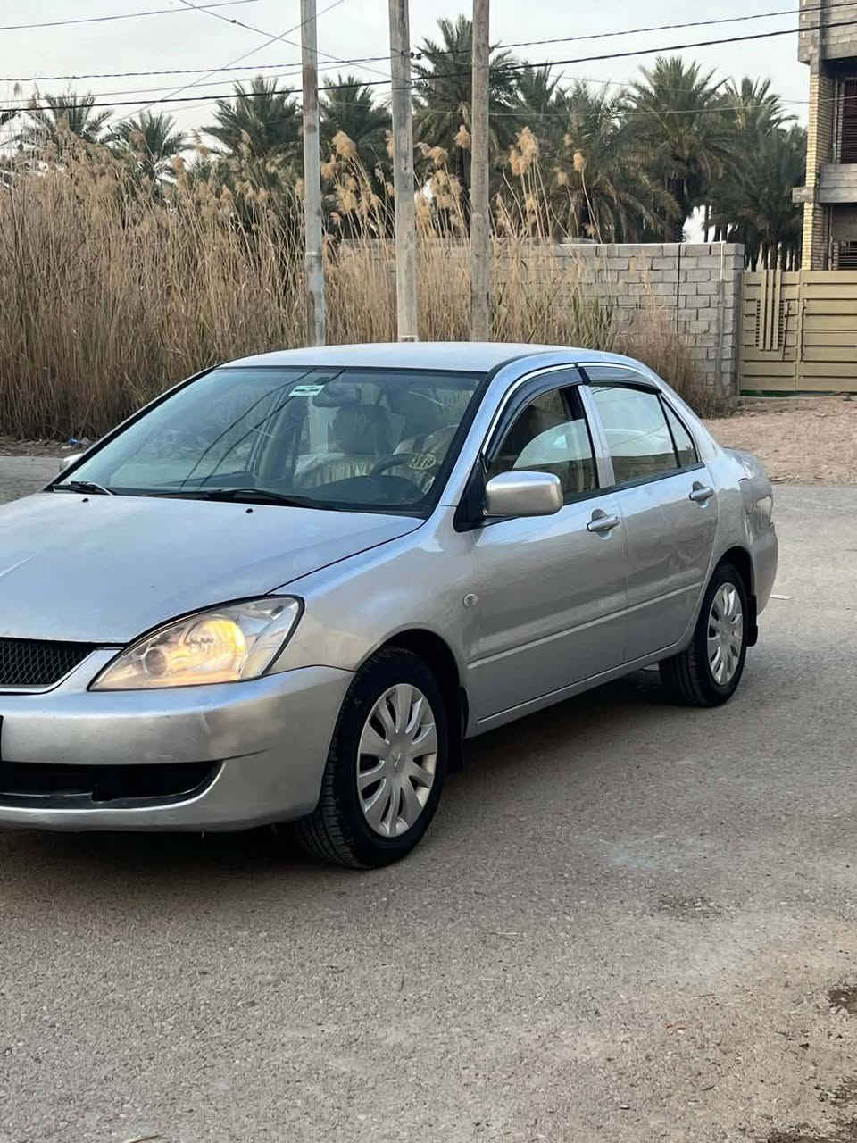 السلام عليكم لانسر 2011
رقم بغداد تحويل  ثاني يوم 
السيارة مكفولة كفالة عامة من الصبغ والضربة 
كير ومكينه مكفولات مكينة 1600
صدر امامي خلفي مكفول 
تبريد تدفئة كلة جديد 
تخم تايرات جديد داخل صحراوي 
السيارة جاهزة من كل النواحي 
السعر ((78)) وبيهة مجال 
العنوان ديالى بعقوبة خرنابات 
***********
