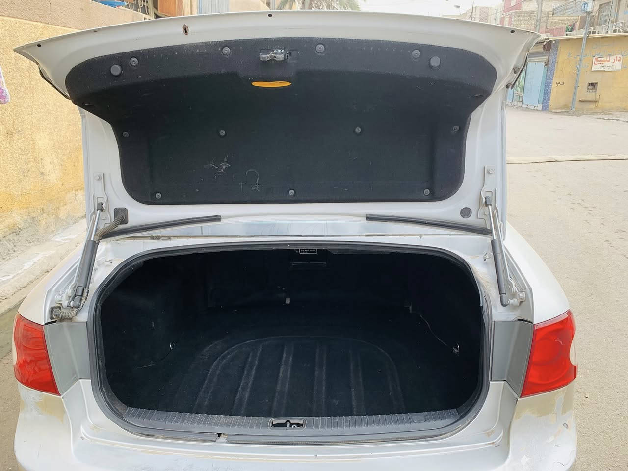 السلام عليكم للبيع اوبتيما موديل ٢٠٠٨وارد خليجي حجم المحرك ٢٠٠٠السياره مكفوله من ميكانيك وضربه 
السياره فول مواصفات 
رقم ديالى مشروع وطني 
السعر ٩٥ورقه 
للاستفسار ***********
