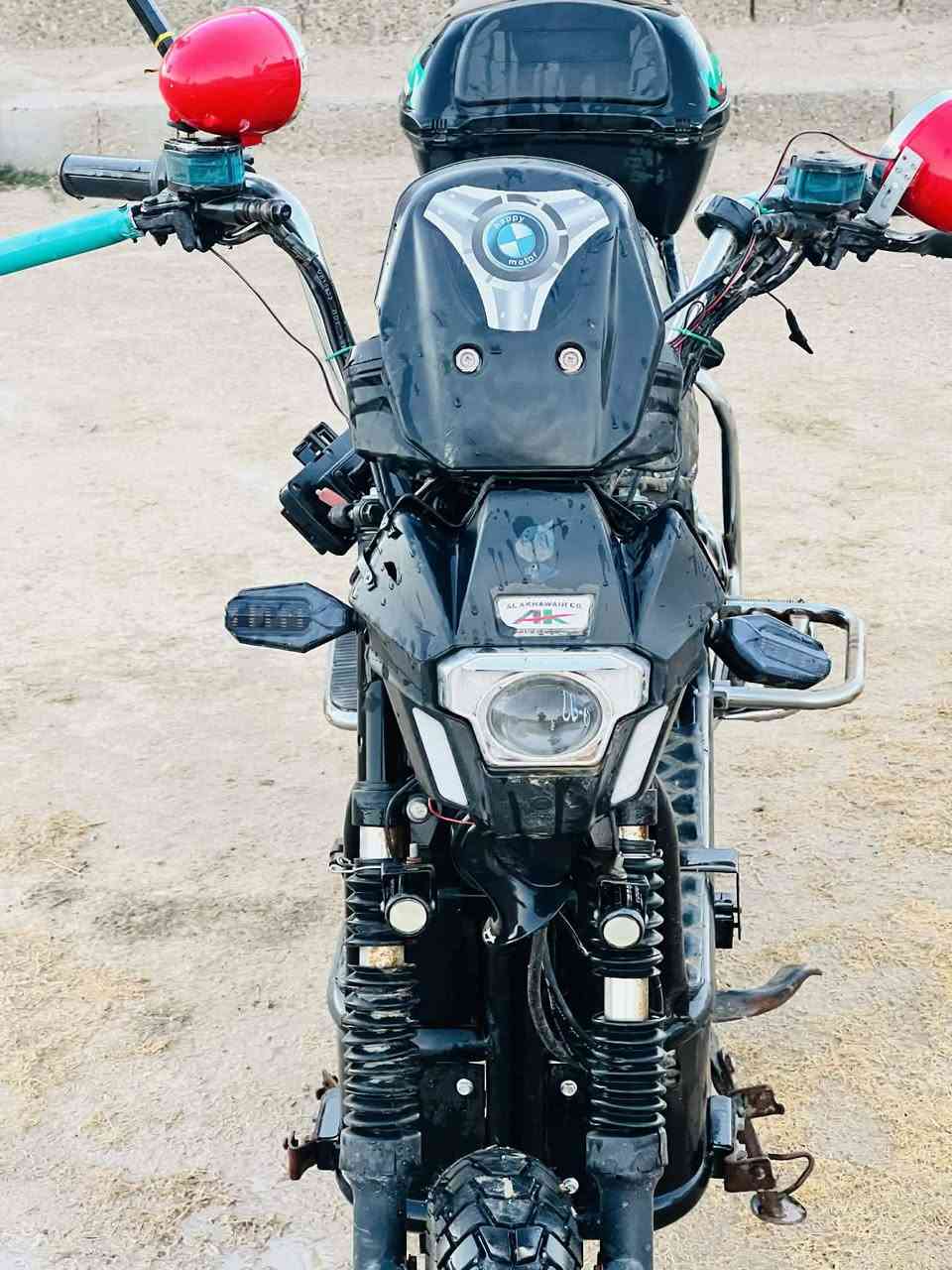 سلام عليكم
اخوان دراجه للبيع الجبلي موديل 2024 

 بدون بطاريات 

بدون حاضنات الأماميه الدراجه مثل ما بصوره  السعر  خاص 

اتصل على الرقم ***********

Muhammad RSoul
