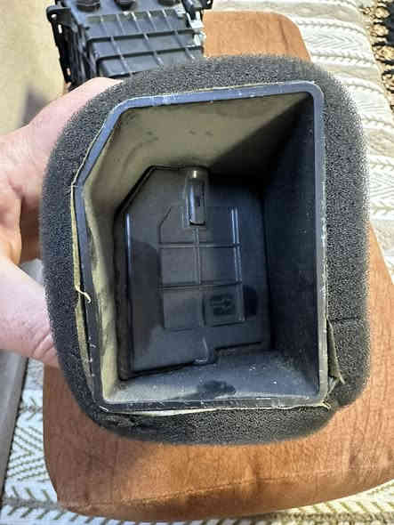 السلام عليكم 
يوجد دكتات تبريد سبورتج من 19لل21وسطيات 

تفصيخ اصلي نضيفات كلش 

مكان بغداد ***********
