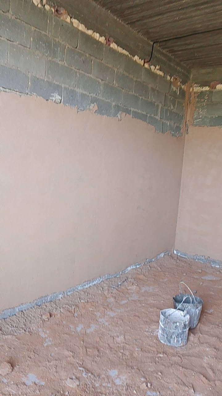 سلام عليكم خلفة جص وبورك وسمنت متفرغ حالين.    ‏‪0786 745 3369‬‏
