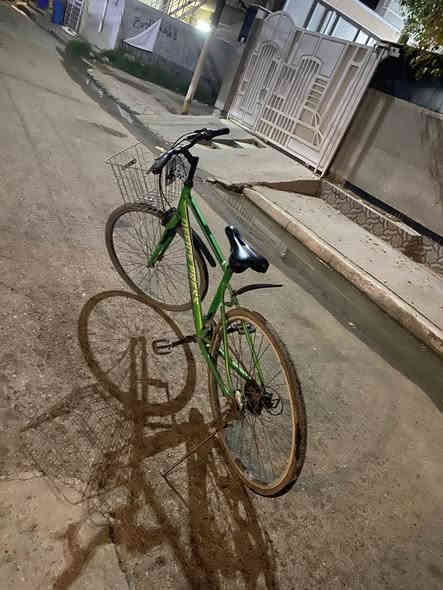 باسكل ياباني تحكم كير 8 سرع وأمامي 3 سرع السعر 125 الف وبي مجال الموقع بغداد الشعب حي البساتين للتواصل الرقم ***********
