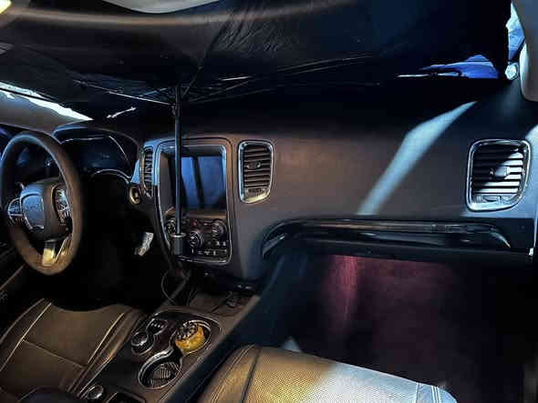 سلام عليكم دورنكو موديل 2017سياره جديده كلش مال بيت ما ماشيه ٧٥ حقيقي فول موصفات بيه أربع قطع صبغ السعر ٢٠٠ تصال ***********
