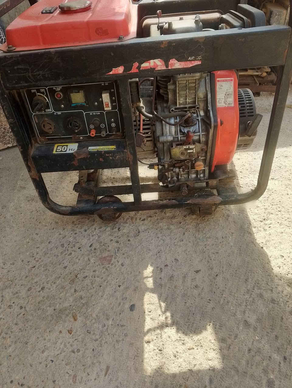 مولد 5كيفي شغال ونكره سعر 400 وبي مجال قليل ***********مكاني بغداد المعامل الحسينيه
