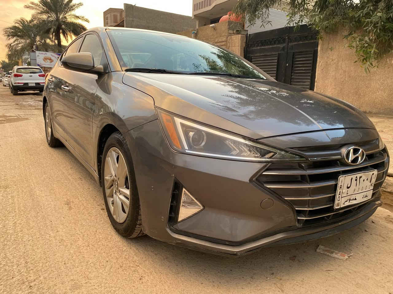 السلام عليكم
النترا وارد امريكي        موديل (2020)
للبيع فقط 
المواصفات.
فتحة سقف
بصمه تشغيل 
بصمه أبواب 
بصمه صندوق 
لد ترحيب 
شاشة كاميرا
شاشه عطلات
تحكمات فول
مانع انزلاق 
‏‎3 انظمة قيادة نورمال وسبورت وسمارت
رادار أمامي
قياده ذاتيه
كشنات هيتر 
ماشية 75000 mi
محرك 2000دوش..
السعر 145$
مع منظومة غاز
صورة الحادث بالمنشور
وهنا بالعراق شوية بالدوسه 
للتواصل الخاص


**إذا كنت صاحب هذا الإعلان وتريد حذفه لأي سبب، رجاءا أرسل رسالة إلى الدعم الفني**