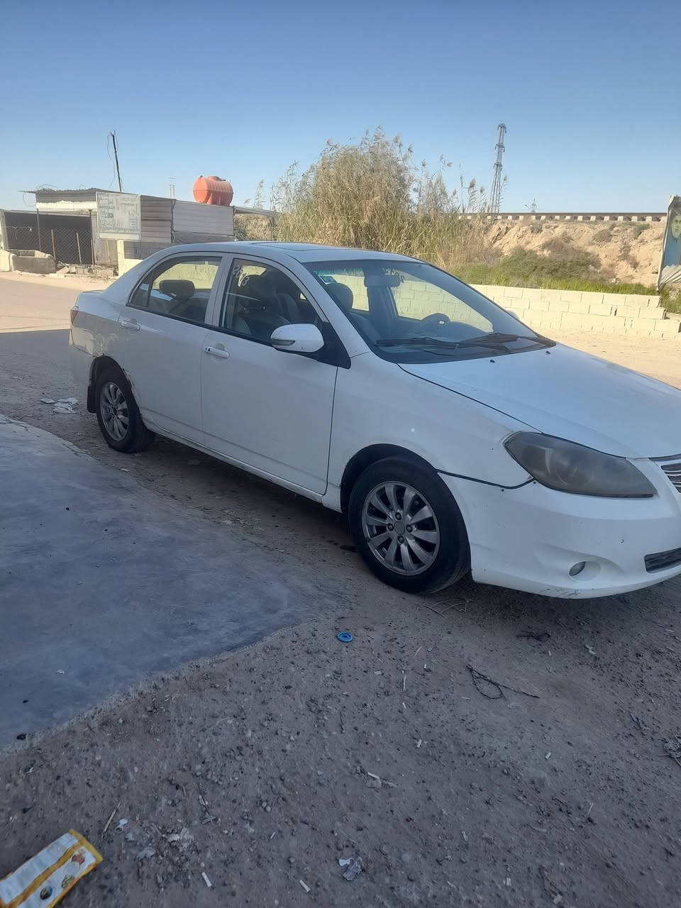 السلام عليكم بي وادي دي جي 3 موديل 2013 سيارة باسمي تحويل ثاني يوم محرك وكير جديد مكفولات صدر جديد كهربائيات كلها شغاله تبريد شغال سيارة بصمة حساسات كلها شغاله ترايها بصرة اذا تريد بيها طخات بالباب مال سايق والجاملغ الايسر طخات بسيطه بيها خياسات بسيطه بالجاملغ الخلفي السعر 50 وبيها مجال بسيط للشراي العنوان بغداد التاجي موبايل ***********
