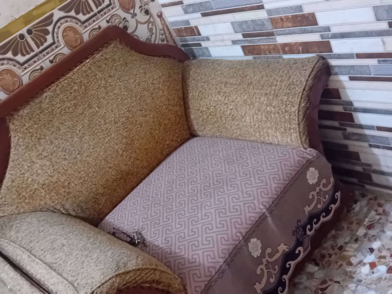 السلام عليكم تخف للبيع كامل ٤ كراسي وقنفتين ٢٠٠ وبي مجال تواصل خاص


**إذا كنت صاحب هذا الإعلان وتريد حذفه لأي سبب، رجاءا أرسل رسالة إلى الدعم الفني**