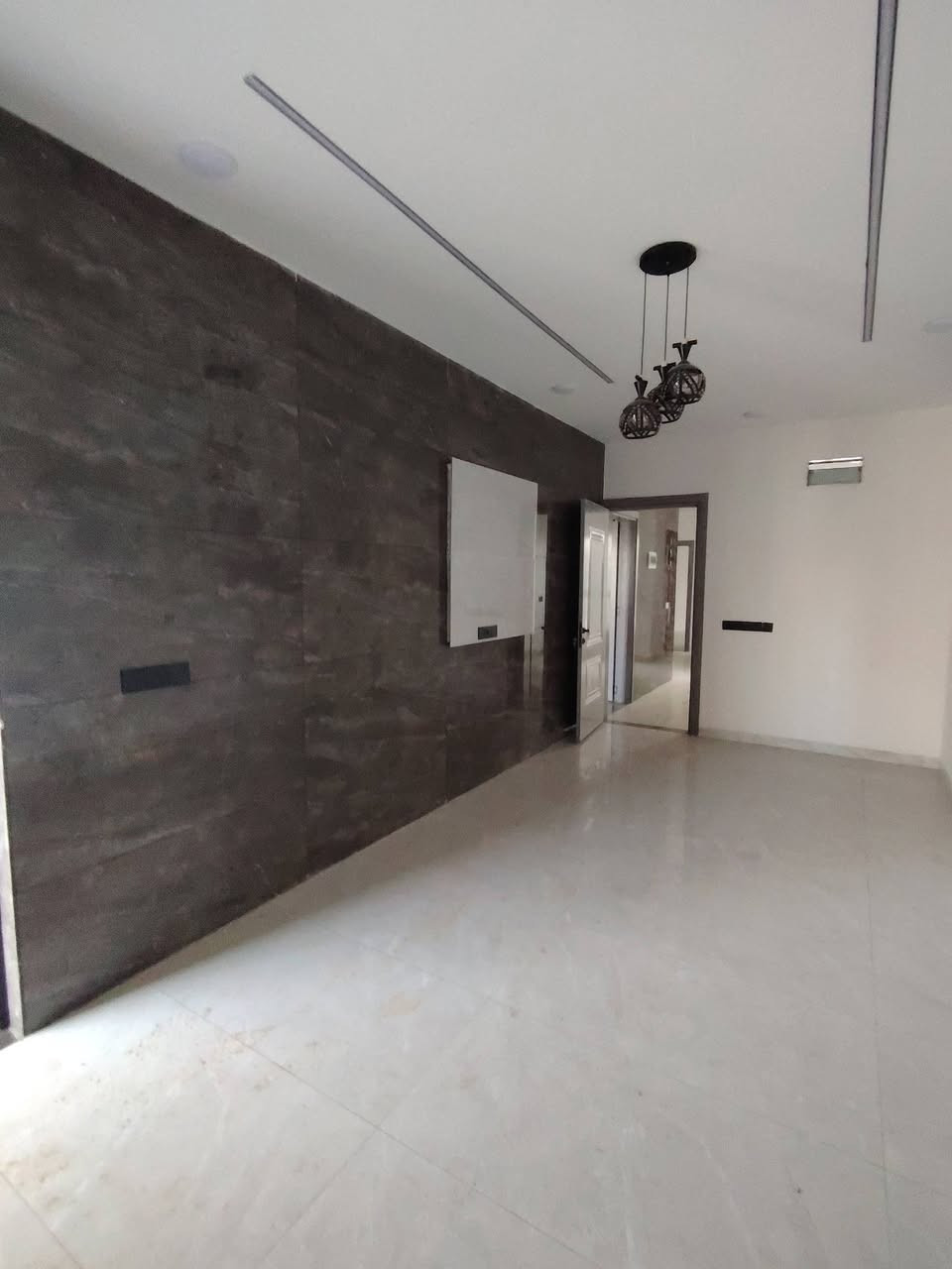 الدار للبيع التعليم العلي جمعيه غرفت تجاره (الطبق الولال معزول عن طبق الثاني) البيت جاهز تسليم فوري
المساحه 120متر وجهة6

السعر 98 بي مجال شي بصيط

بقي التفصيل نطصل عل هذا الرقم

*********** وتساب مفتوح
