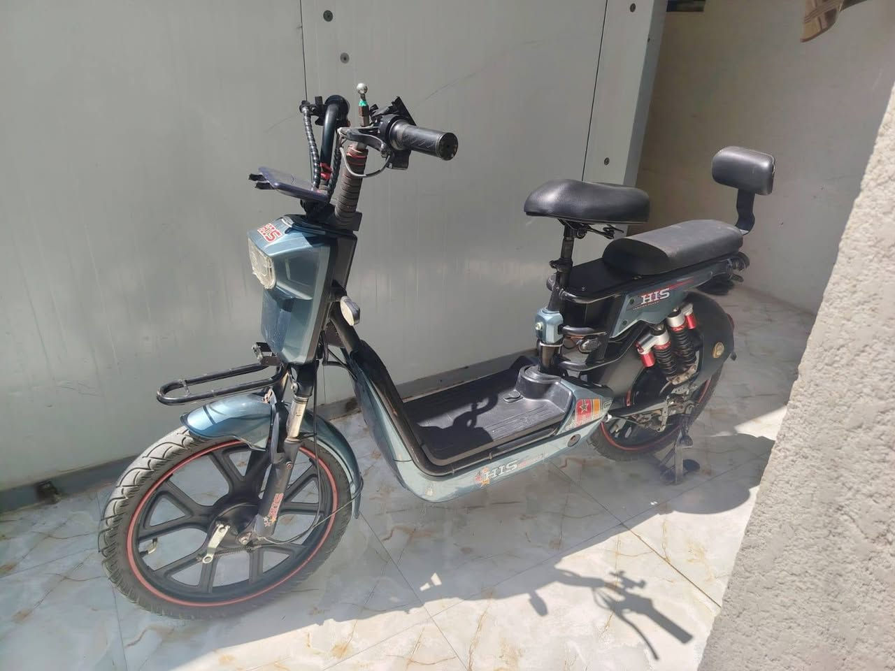 دراجة شحن للبيع
نوع /His 
حجم 20
اربع نمر 
خمس بطاريات+الشاحنة
فول مواصفات(قفل حماية من السرقة +بصمة) دراجة جاهزة السعر /٣٠٠
للاستفسار /***********
