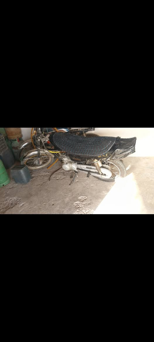 دراجە نامە للبیع محرک بس فیلس شلعە و معدل فول دراجە ربع میرادلە صرف سعر 280ومجال بصیط.***********
