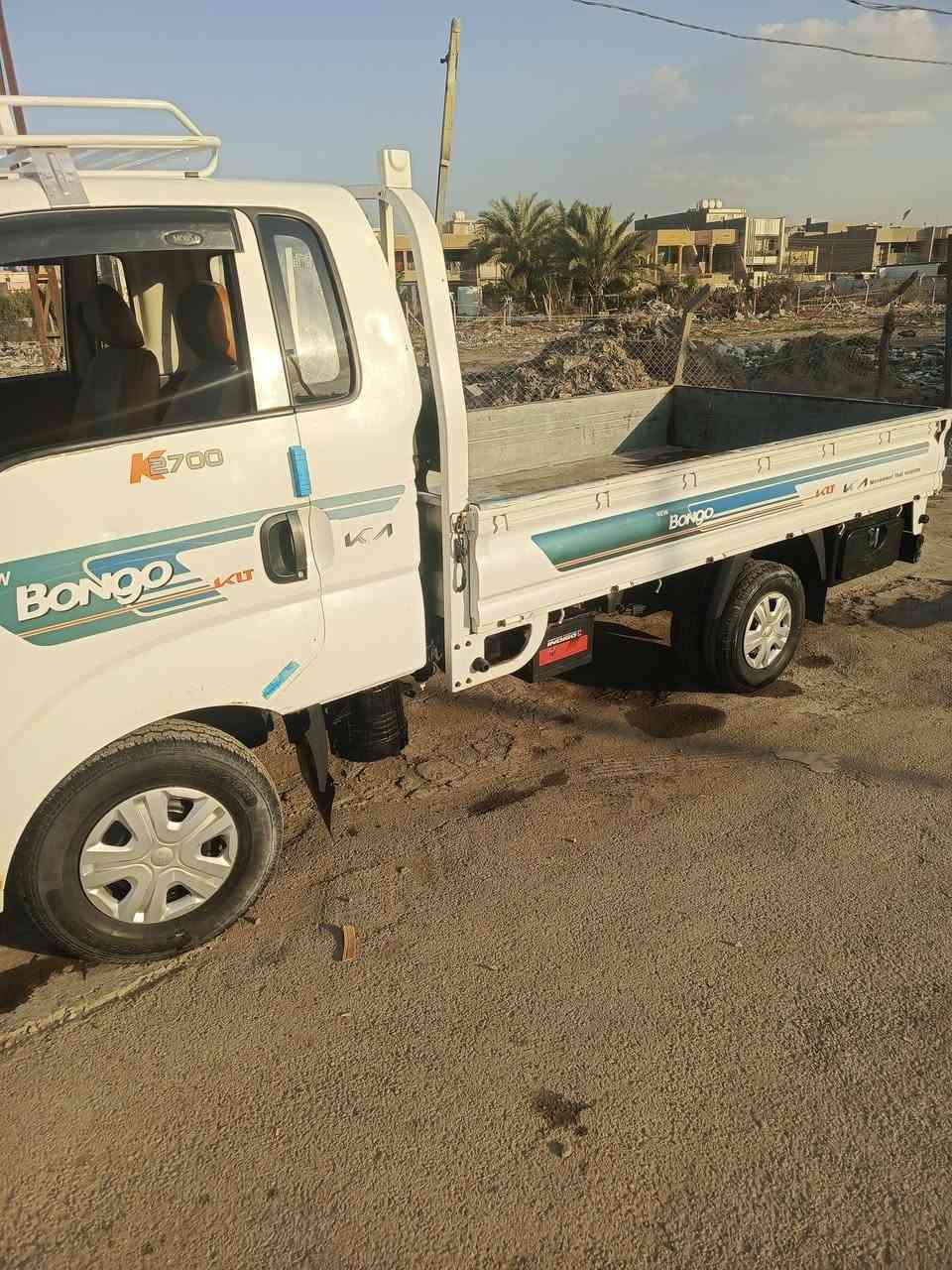 سلام عليكم كيا موديل 19 
كفاله من الضربه وصبغ 
كير مكينه اكسل شاصي رقم شاصي كفاله رقم واسط
رقم نكليزي هزه جديده 
سنويه 30
مكاني بغداد حي الامين 
السعر 123
***********
