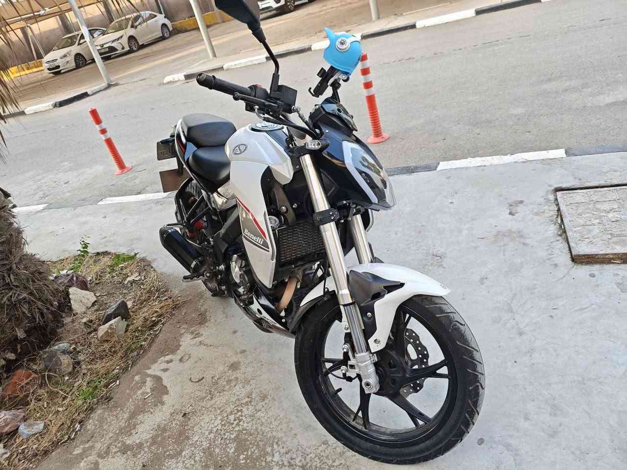 Benelli 180s
ماشية 30 الف 
دراجة نظيفة جداً مداريهة كلش
دهن وكالة موتوريكس
بانزين كلة محسن
***********
***********
متوفر واتس
