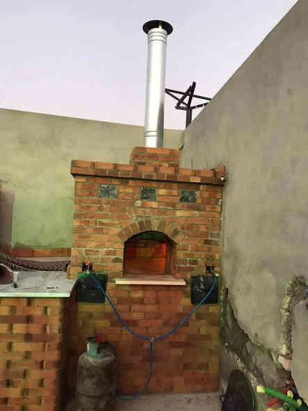 ابو حسين النجفي لبناء الافران الصمون وافران البيتزا ***********/***********
